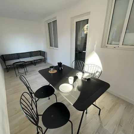 巴塞罗那公寓 - 伊比利亚 公寓 *