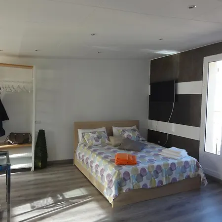 巴塞罗那公寓 - 伊比利亚